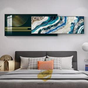 Bảo Vệ 'Giấc Mơ' Trên Tường: Hướng Dẫn Chăm Sóc & Bảo Quản Để Tranh Phòng Ngủ Luôn Bền Đẹp Theo Thời Gian.