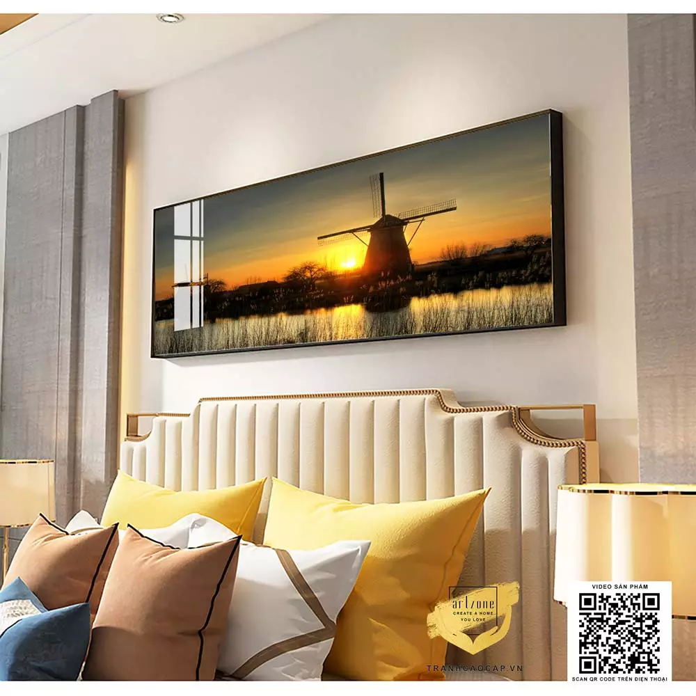 Tranh treo tường kích thước phù hợp với không gian