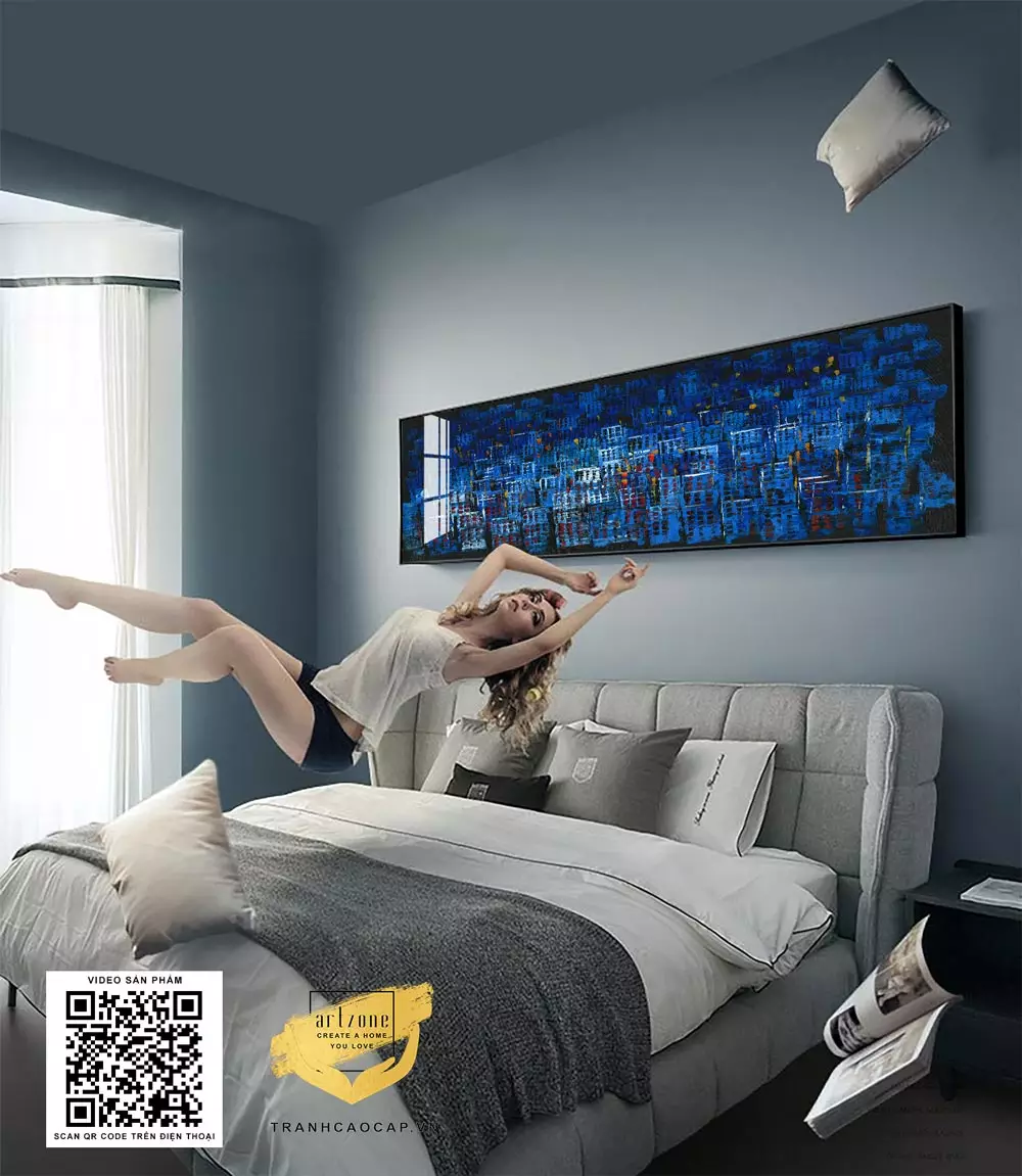 Lựa chọn tranh có màu sắc hài hòa với không gian phòng ngủ