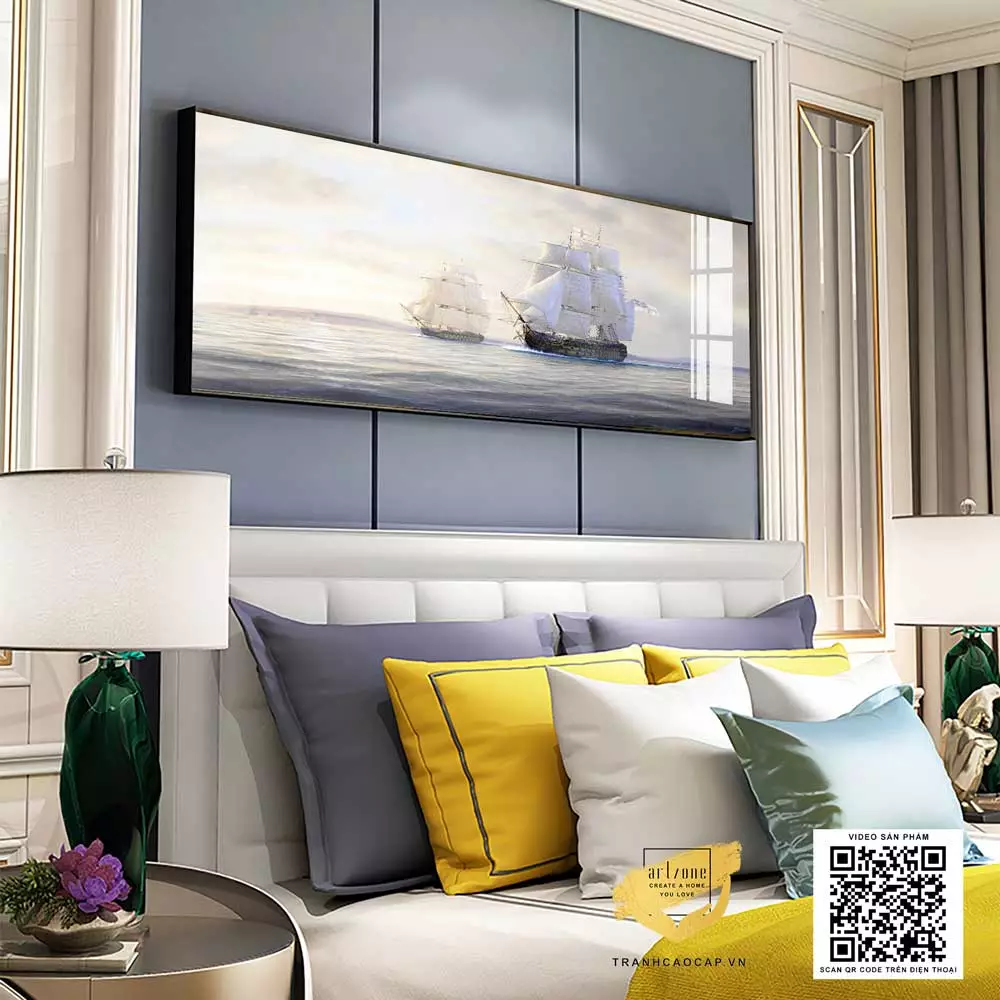 Phòng ngủ đẹp với tranh thuận buồm xuôi gió