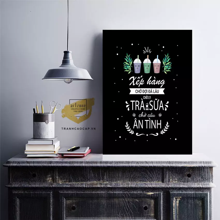 Tranh slogan trong khu vực lễ tân