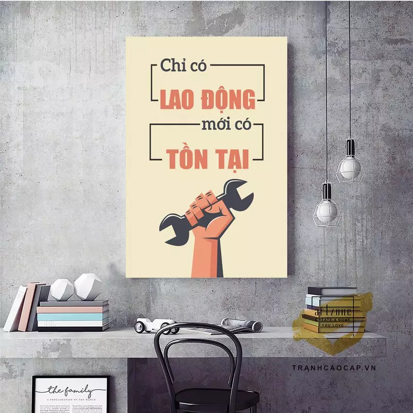 Hướng dẫn treo tranh mica slogan đúng cách
