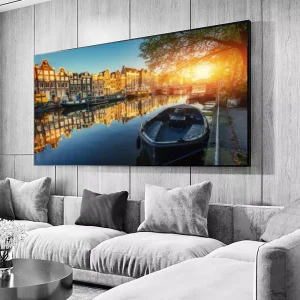 Tranh Treo Tường Phong Cách Hiện Đại: Bản Giao Hưởng Sắc Màu và Nhịp Sống Đô Thị
