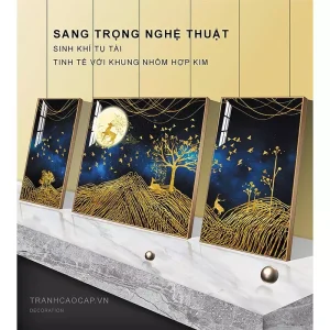 Bức Tranh 'Bóng Gương Đơn Giản': Vẻ Đẹp Tối Giản và Sự Phản Chiếu Cảm Xúc