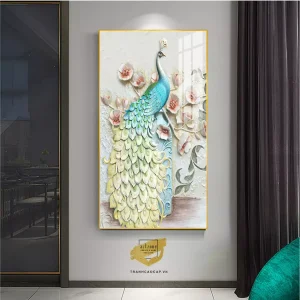 Chim Công bóng gương: Biểu Tượng Nghệ Thuật & Triết Lý Sâu Sắc Trong Không Gian Sống